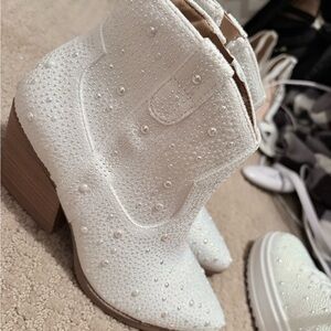 Elegant White Embellished Ankle Boots
